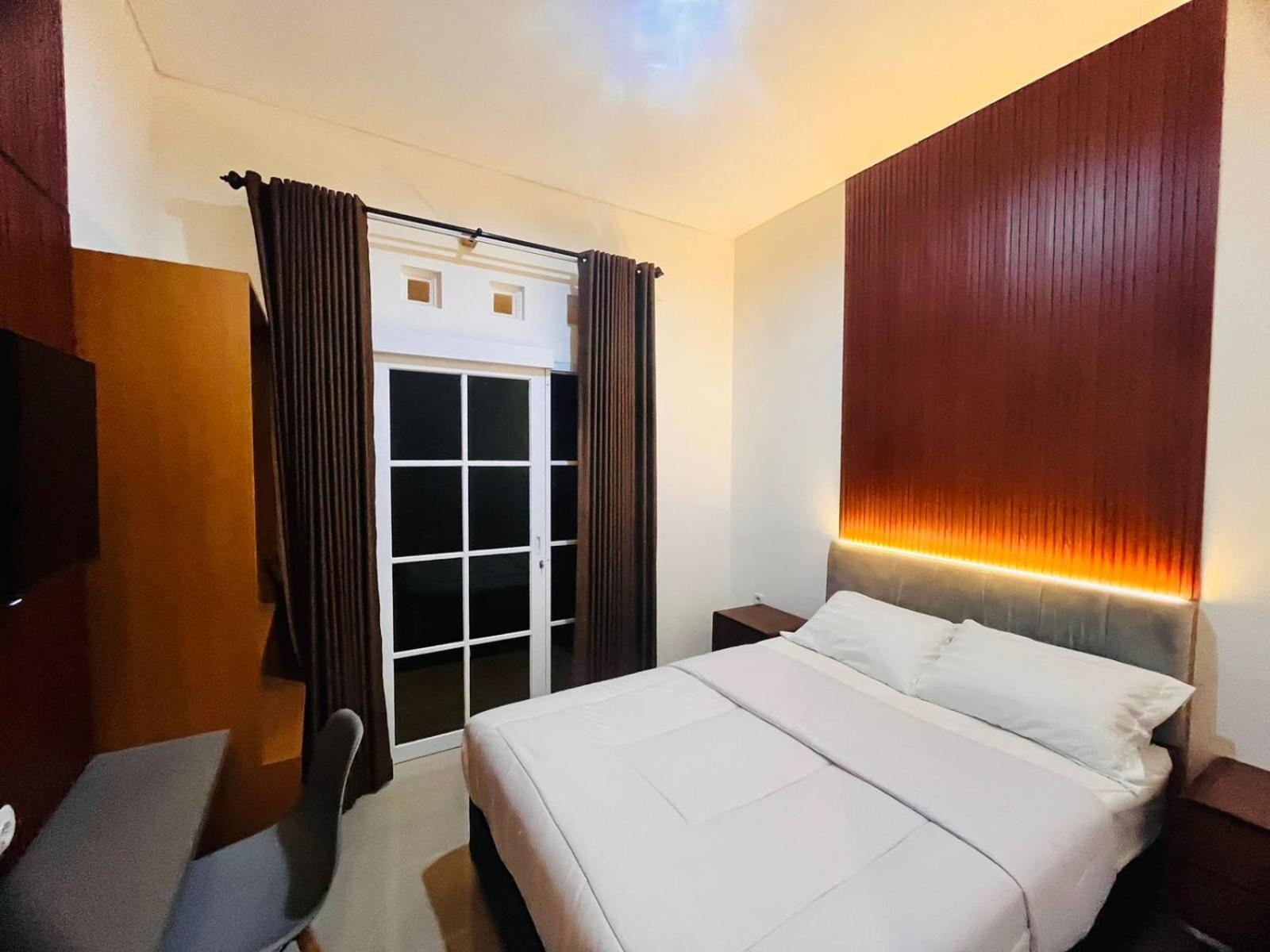 House Of Bedjo Powered By Cocotel Yogyakarta Exterior foto