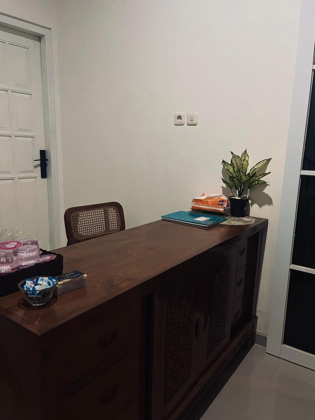 House Of Bedjo Powered By Cocotel Yogyakarta Exterior foto