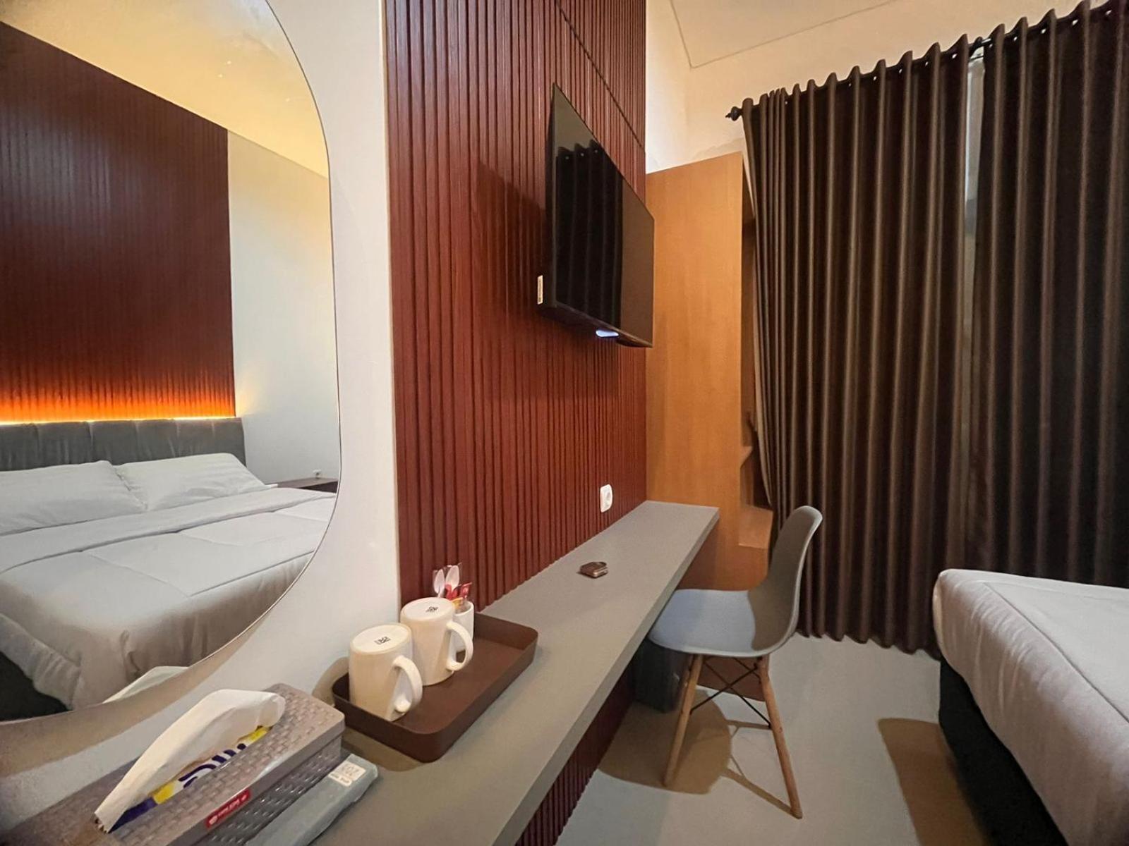 House Of Bedjo Powered By Cocotel Yogyakarta Exterior foto