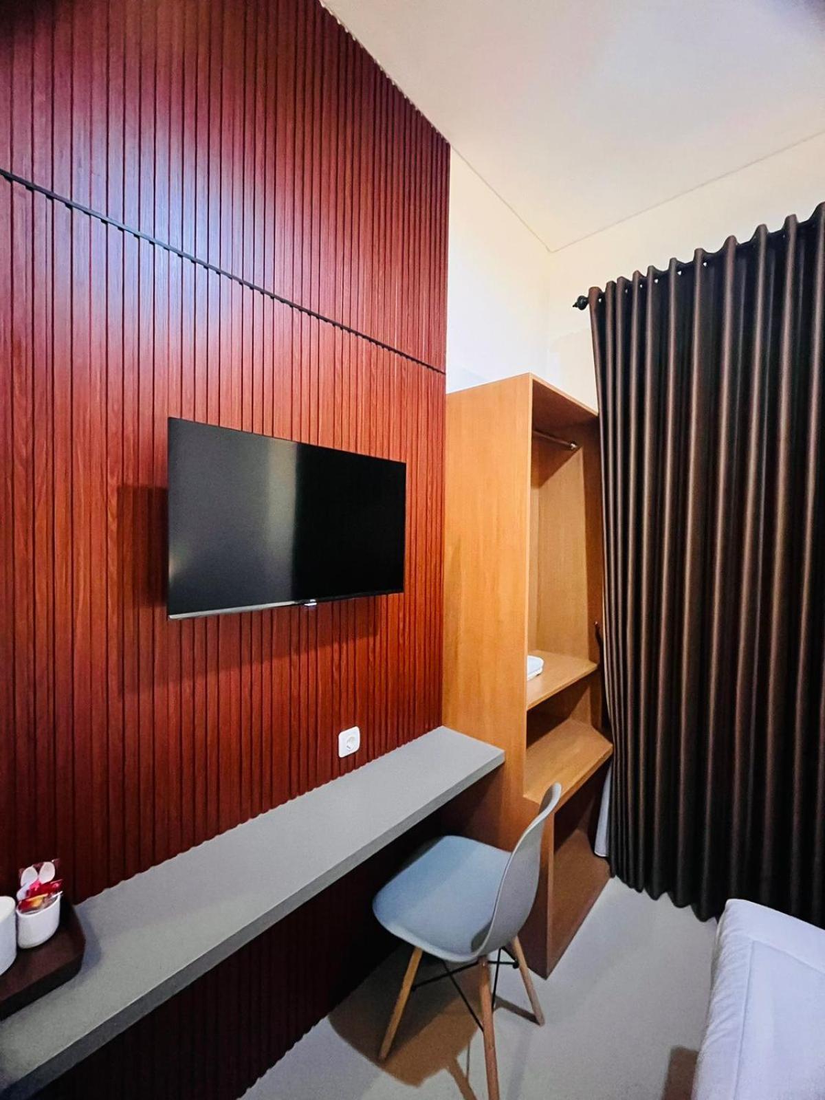 House Of Bedjo Powered By Cocotel Yogyakarta Exterior foto