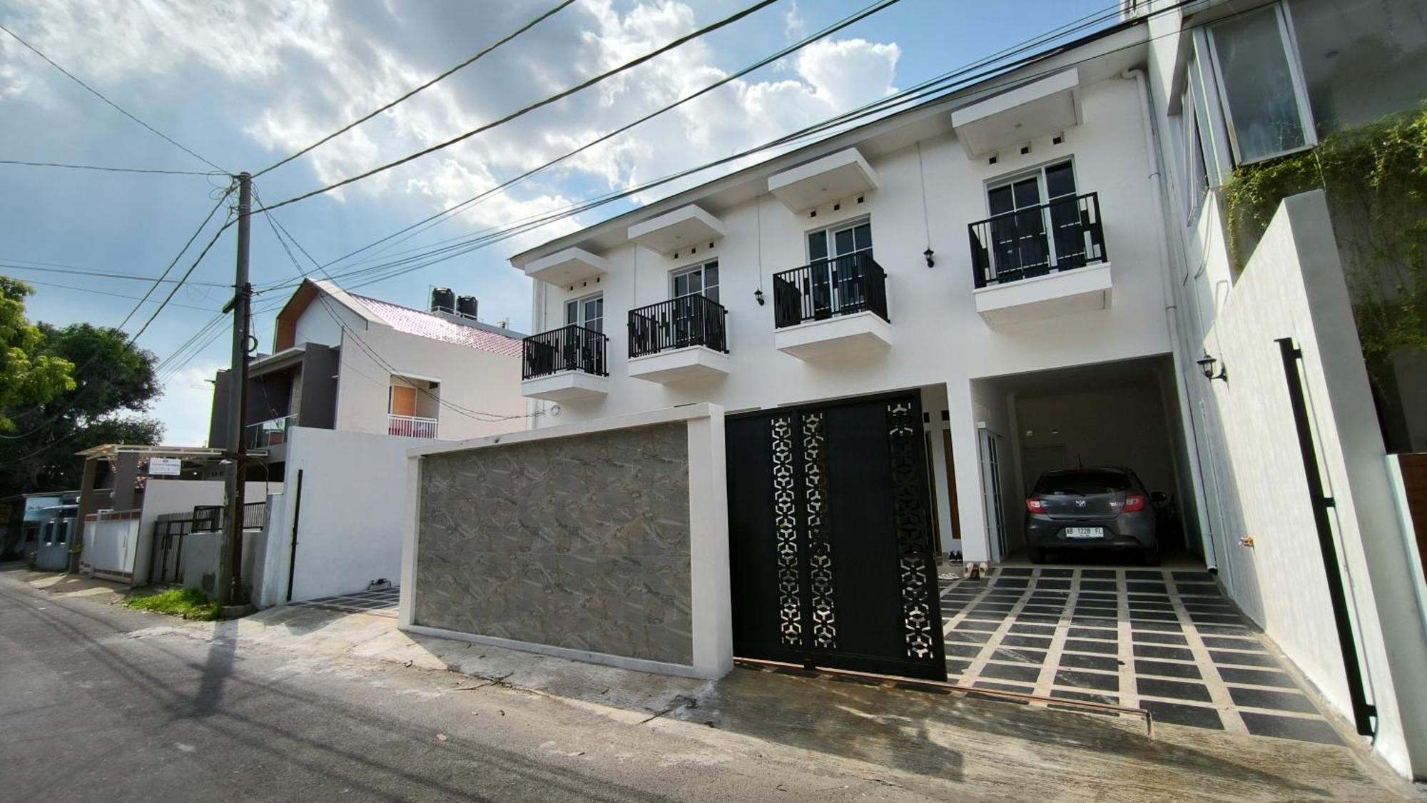 House Of Bedjo Powered By Cocotel Yogyakarta Exterior foto